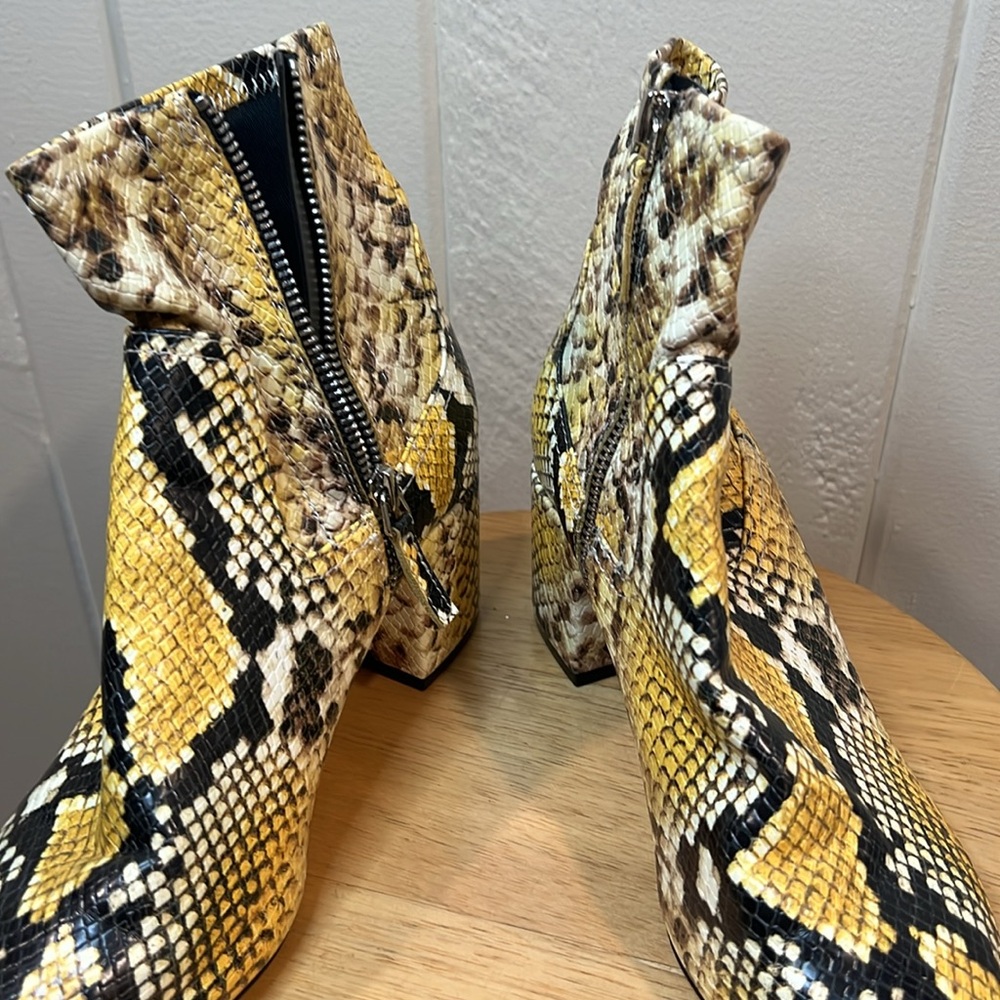 Aldo Uruclya Snake Ankle Boots - Picture 10 of 10
